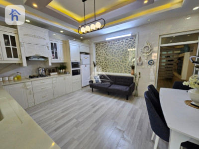 Modern House with many features Image 4