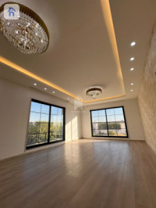Corner House Image 9