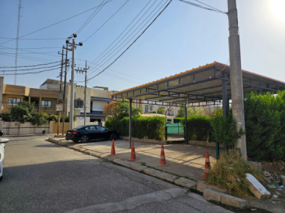 House opposite garden image 8