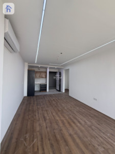 Charming One-Bedroom Apartment in Erbil image 8