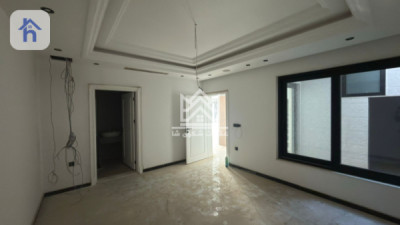 منزل واسع بـ 4 غرف نوم في أربيل صورة 3