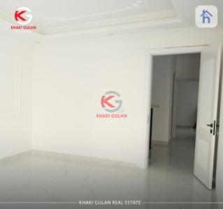 Luxurious 5-bedroom house in prime location Image 5