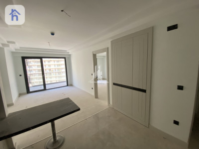 Elegant 1-Bedroom Apartment in Rami Towers Image 5