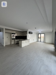 Spacious Apartment with Stunning Views image 5