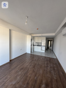 ستۆدیۆیەکی ئارام لە تاوەرەکانی ئیمپایەر پیرڵ image 2