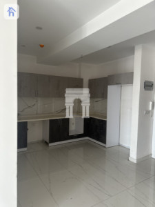 شقة واسعة مع وسائل راحة حديثة image 1