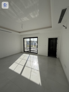 Corner Commercial House image 12