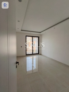 Modern Home with 4 Bedrooms Resim 12