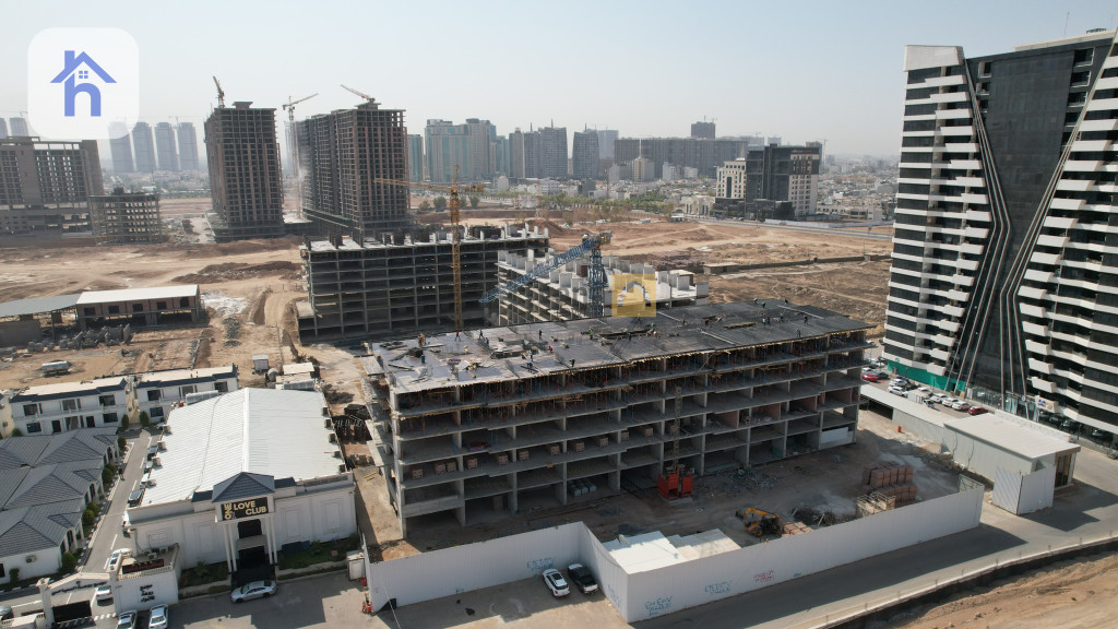 One Bedroom Apartment in Vana Towers