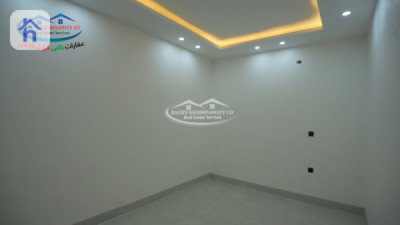 Spacious House with 4 Bedrooms, Erbil Image 7