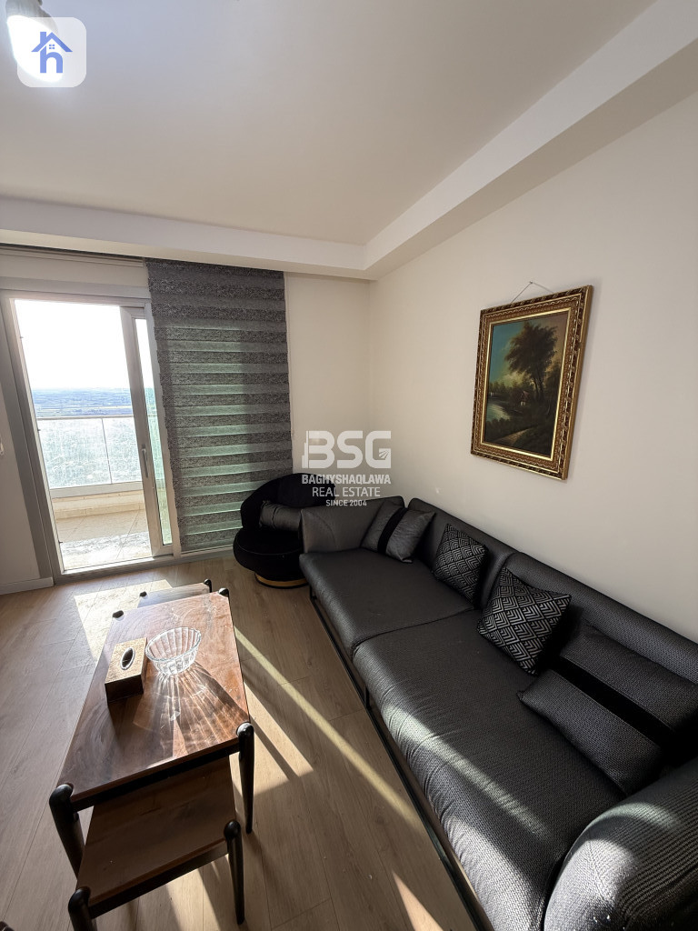 Modern One-Bedroom Apartment with Great Amenities