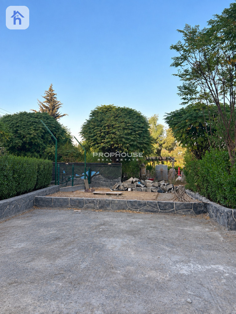House Opposite Garden — 2