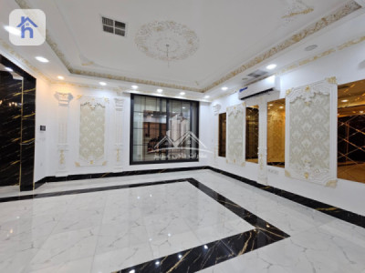 Modern House image 5
