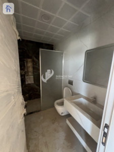Luxurious Apartment in Prime Location Image 12