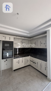 Studio Apartment image 3