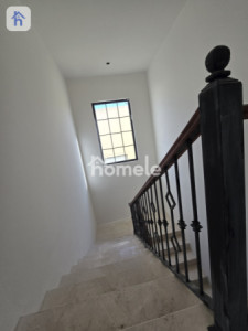 Modern House Image 12