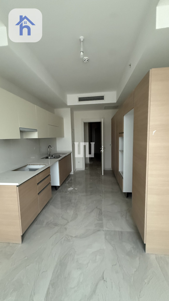 Spacious Modern Apartment — 2