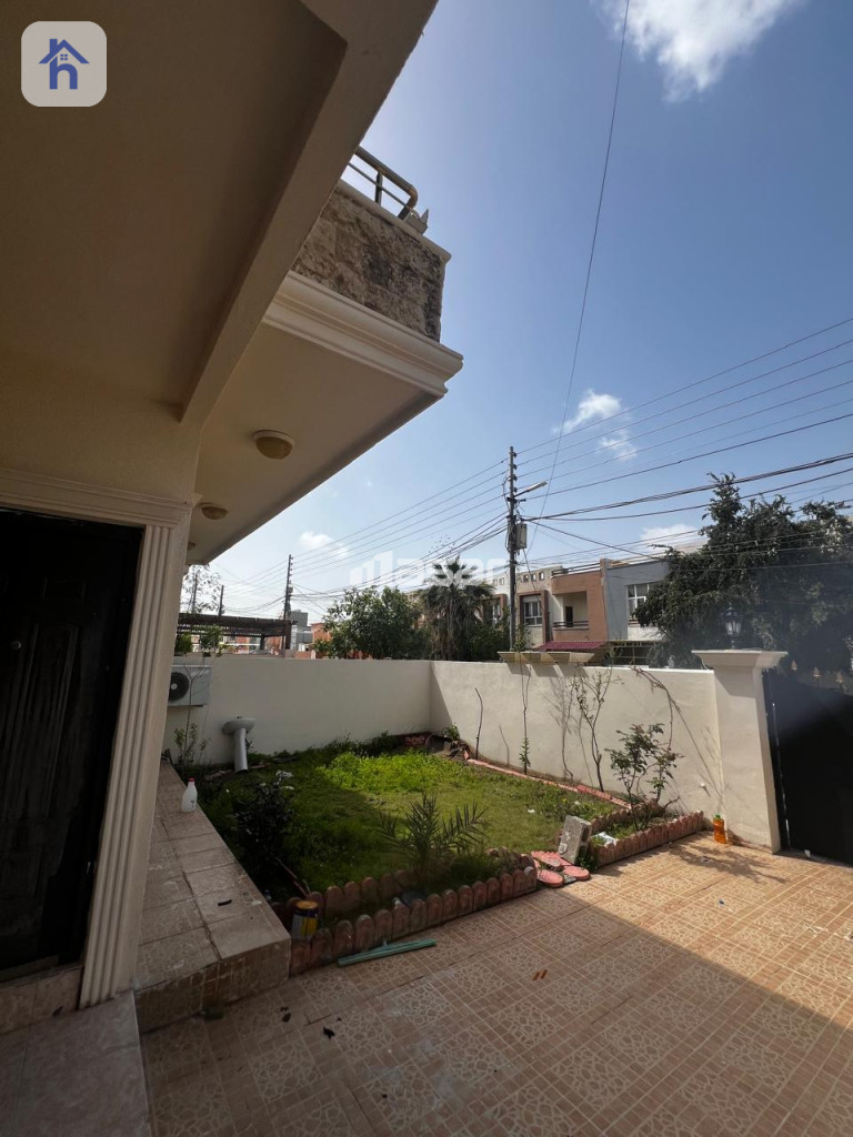 Spacious House with Multiple Rooms Resim 2