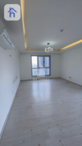 Spacious 2-Bedroom Apartment image 4