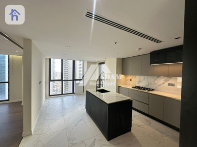 Modern 4 Bedroom Apartment, Spacious Living image 21