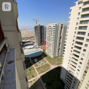 Modern 3-Bedroom Apartment Image 12