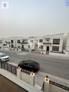 Spacious Family Home in Aram Village image 18