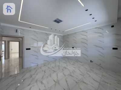 Modern Home for sale Image 10