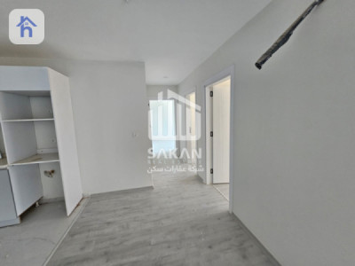 Spacious Apartment with 3 Bedrooms image 4