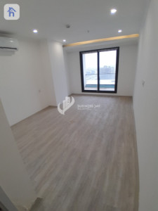 Spacious Apartment in Prime Location Image 3