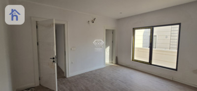 Spacious house for sale in Spanish Village 2 image 9