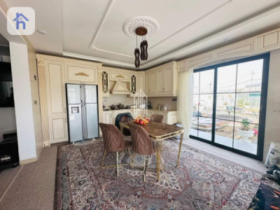 Corner House Resim 7