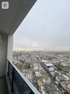Bright and Airy 2BR Apartment For Sale Image 9