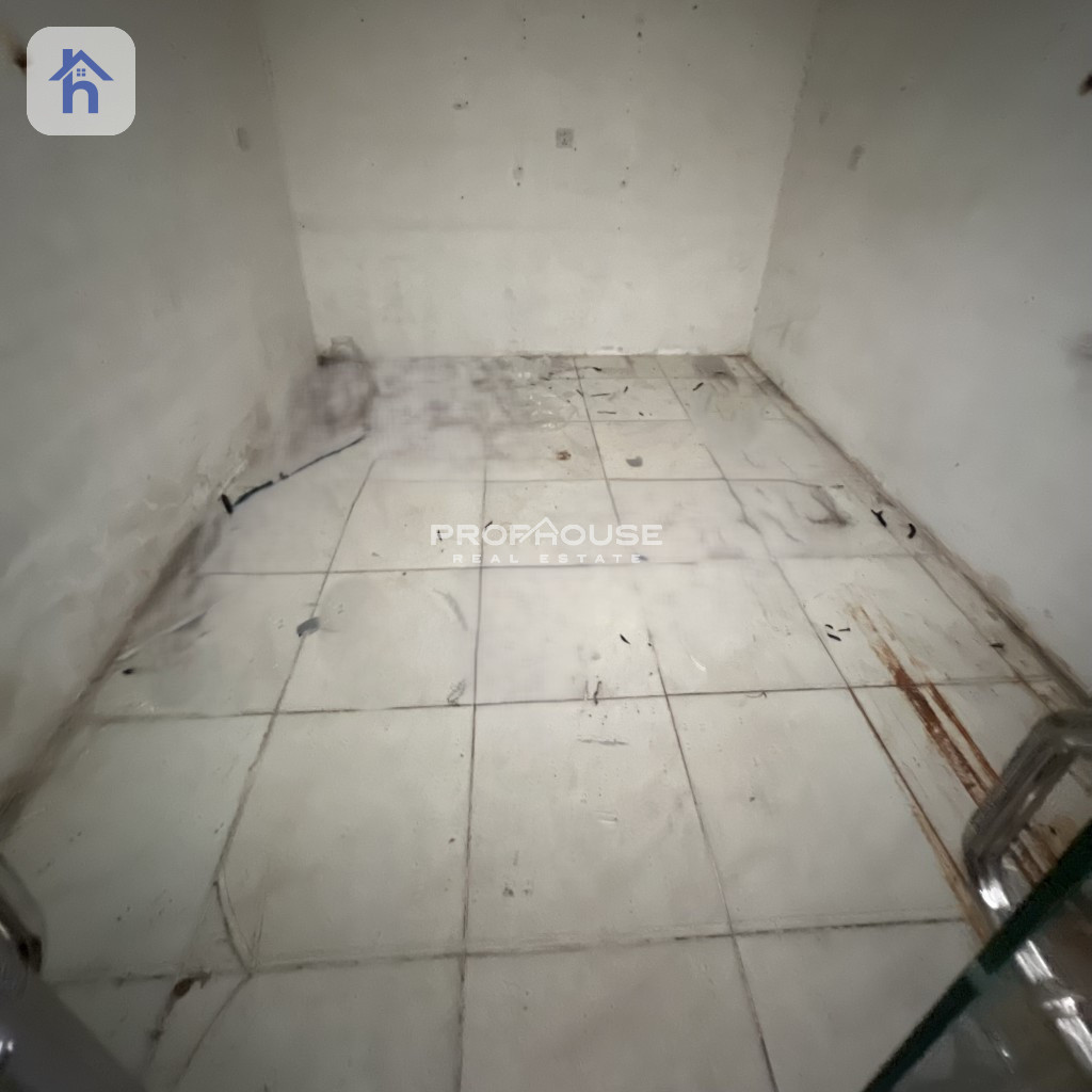 Retail space available for Rent