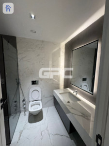 Spacious 3 Bedroom Apartment with View Resim 14