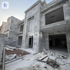 Large Family Home with 5 Bedrooms image 2