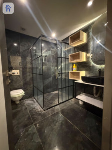 Luxury Apartment image 32