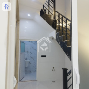 Two Floor House Image 12