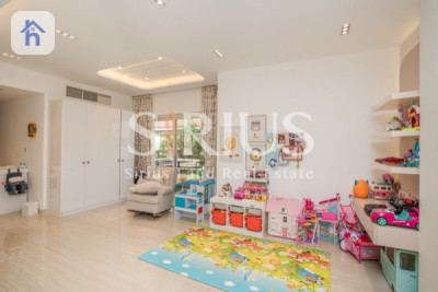 Luxurious Furnished Villa in Jumeirah Image 16