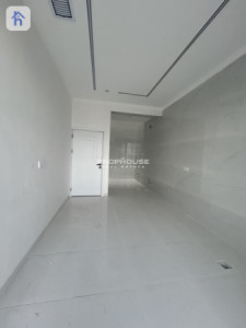Spacious Family Home, Great Location image 5