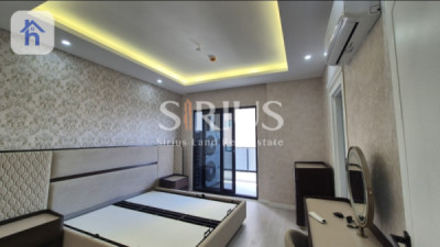 Luxurious Apartment with Stunning Views Image 4