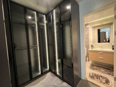 Furnished 2 Bedroom Apartment in Empire Square Image 5