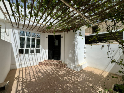 One Floor House image 2