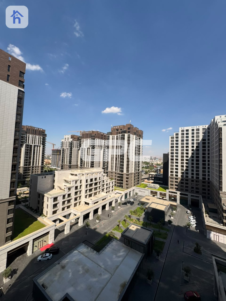 Modern 1 Bedroom Apartment with Stunning View
