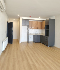 Studio Apartment image 2