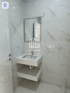 Spacious 2 Bedroom Apartment Image 10