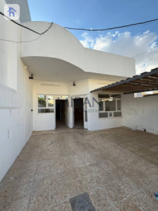 One Floor House image 2