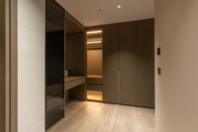 Luxurious Apartment in Cavalli Tower Image 8