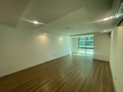 Modern 2 bedrooms Apartment in Life Towers image 2