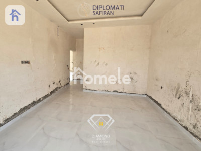 Family House with Multiple Rooms image 12