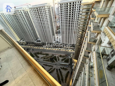 Modern Apartment with Garden View image 8